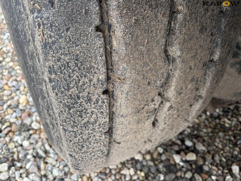 Slurry trailer 40 m3 79