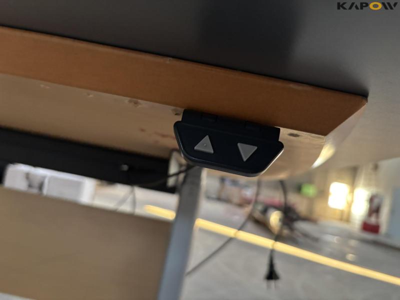 Raise/lower desk 2 pcs. 15