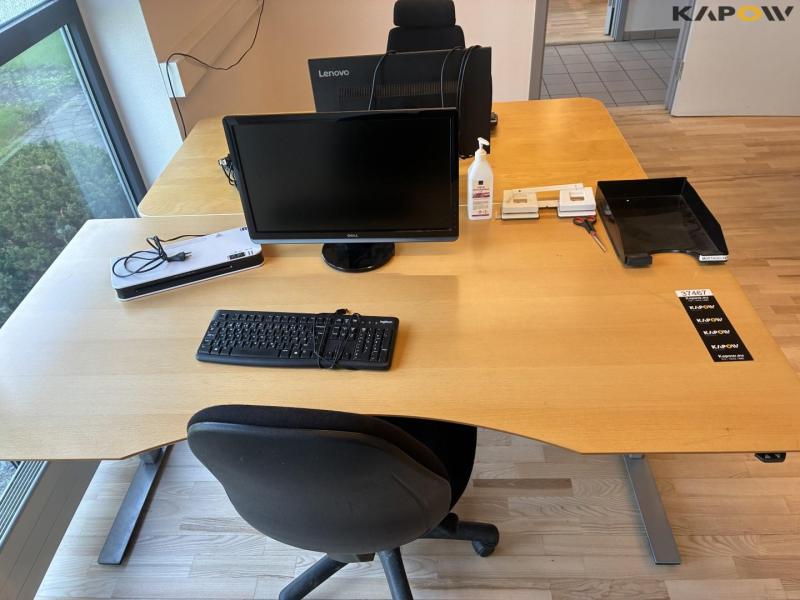 Raise and lower table with chair and equipment 5