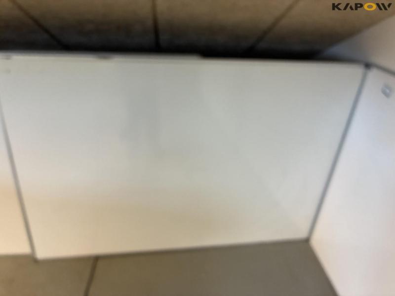 Raise and lower tables and whiteboards 33