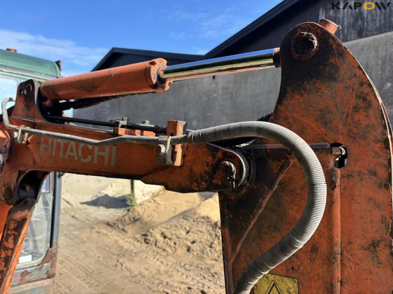 Haitachi ZAXIS 18 mini excavator 21