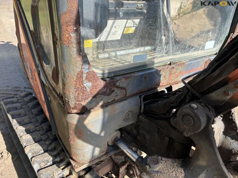 Haitachi ZAXIS 18 mini excavator 31