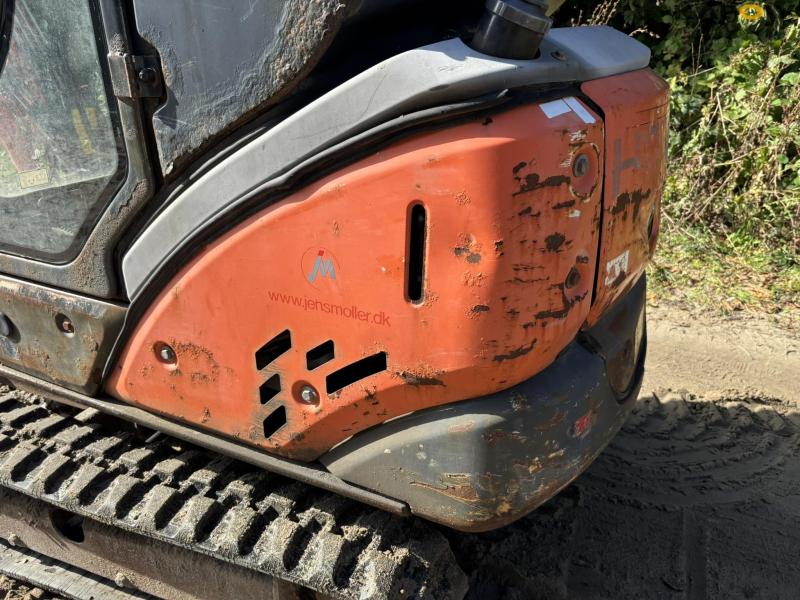 Haitachi ZAXIS 18 mini excavator 41