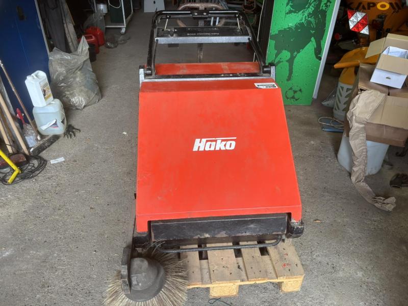 Hako Hamster 800E sweeper 2