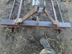 Straw handle for three-point hitch 14