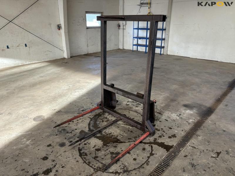 Forage spear with Euro hitch 1