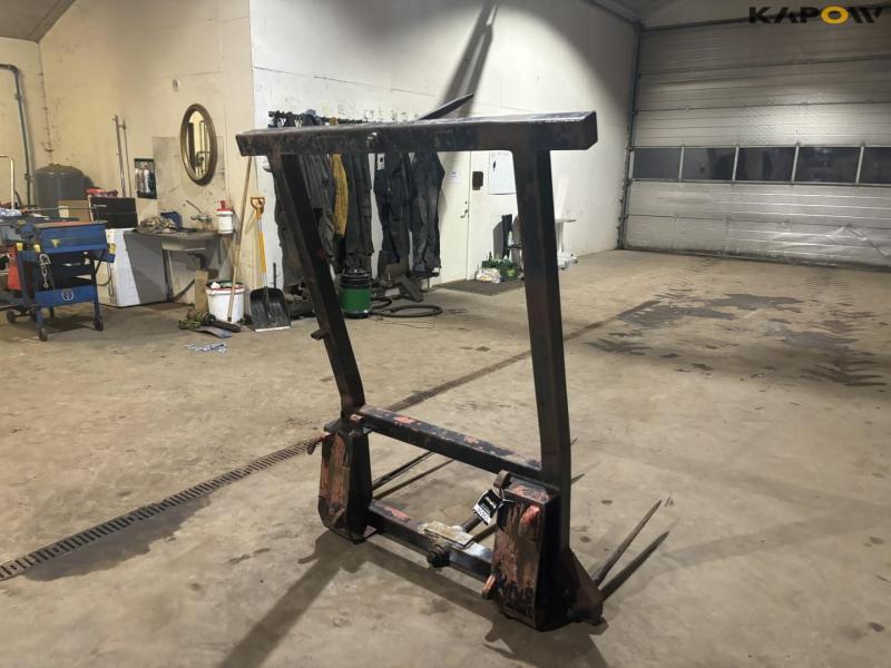 Straw spear with Euro hitch 4