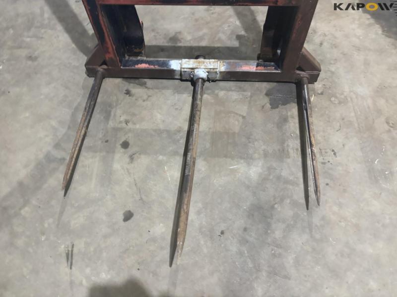 Straw spear with Euro hitch 9