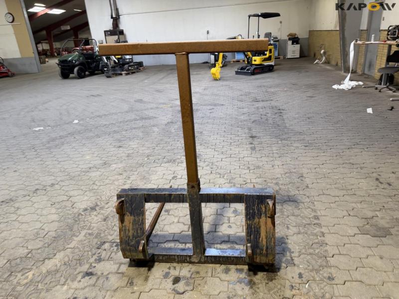 Straw spear with Euro hitch 6