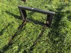Straw spear with Euro hitch 7