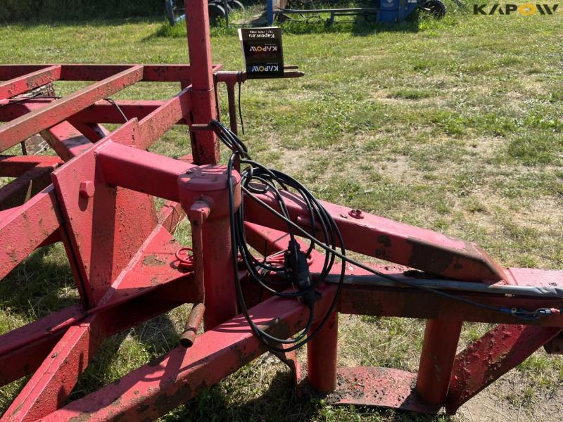 Straw cart 15