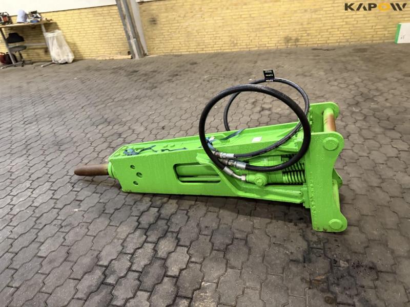 Hammer with S70 hitch 8