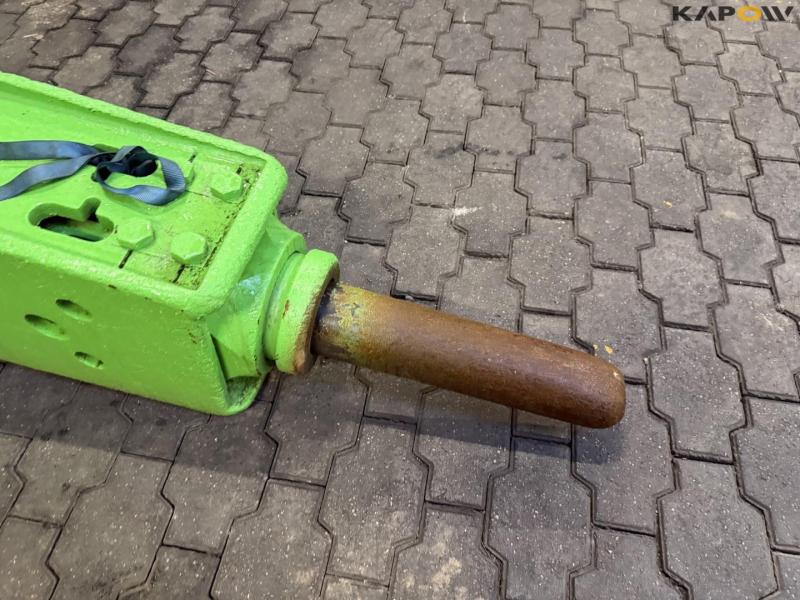 Hammer with S70 hitch 14