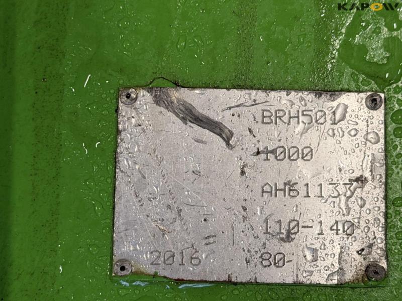 Hammer with S70 hitch 17