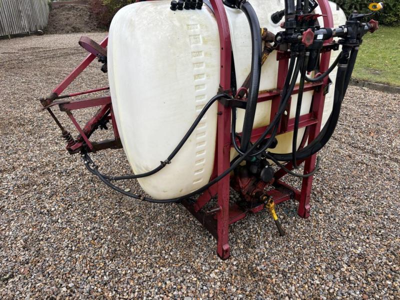 Hardi 12 meter field sprayer 11