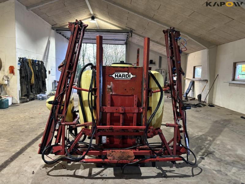 Hardi 1000L 12 meter sprayer 6