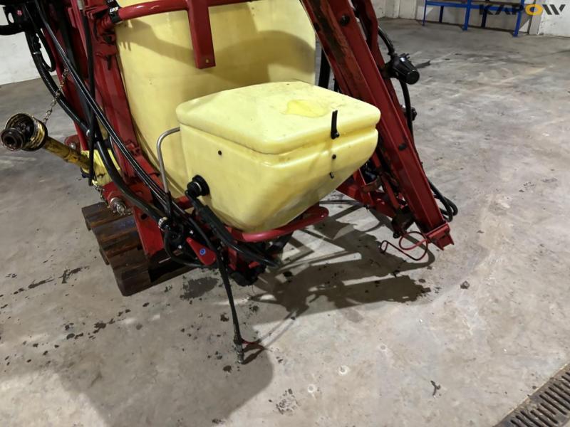 Hardi 1000L 12 meter sprayer 10