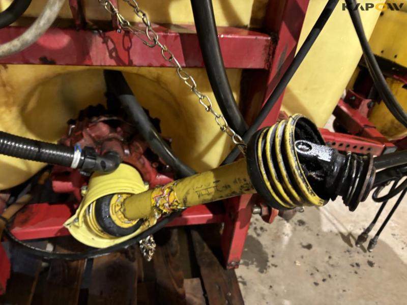 Hardi 1000L 12 meter sprayer 22