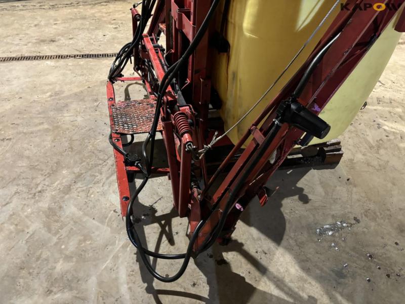 Hardi 1000L 12 meter sprayer 27