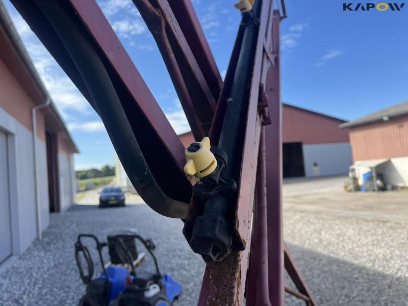 Hardi 12 meter sprayer 10