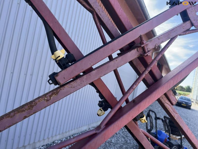 Hardi 12 meter sprayer 11