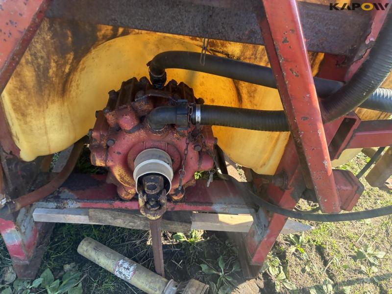 Hardi 1200 liter sprayer 22