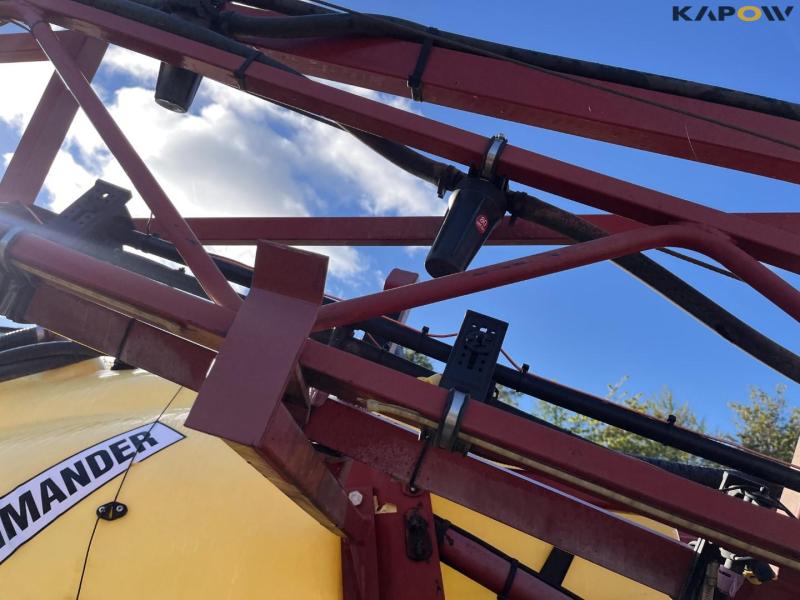 Hardi Commander 2800 trailer sprayer with 20 meter boom 40