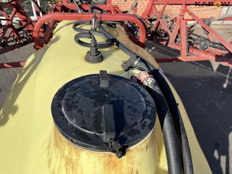 Hardi Commander 2800 trailer sprayer with 20 meter boom 42