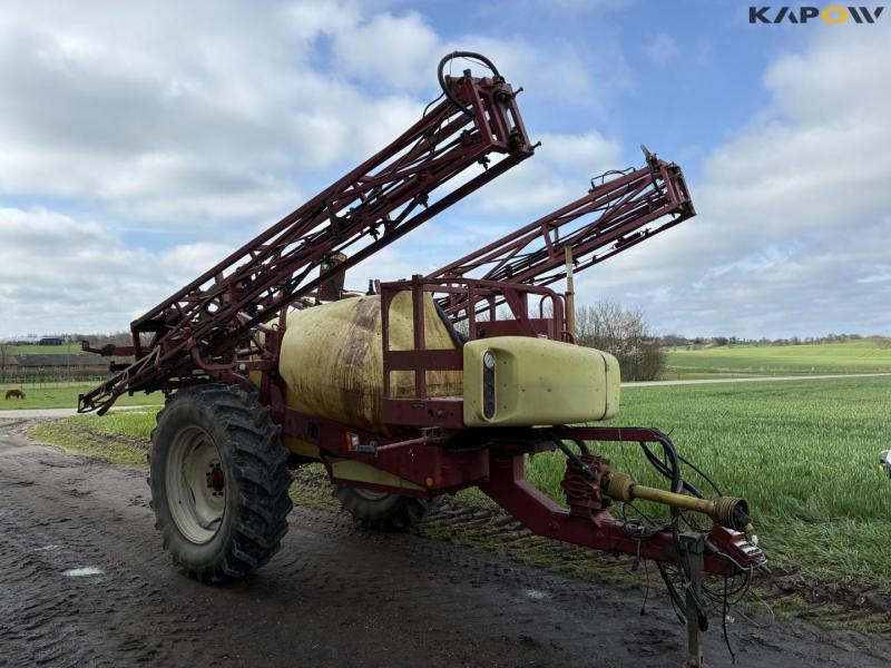 Hardi commander 2800liter sprayer 3