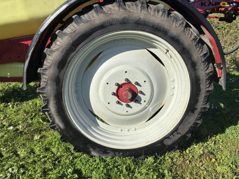 Hardi commander cl2800 sprayer 31