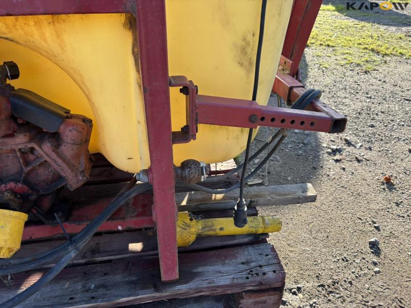 Hardi LX 1000 sprayer 12 meters 9
