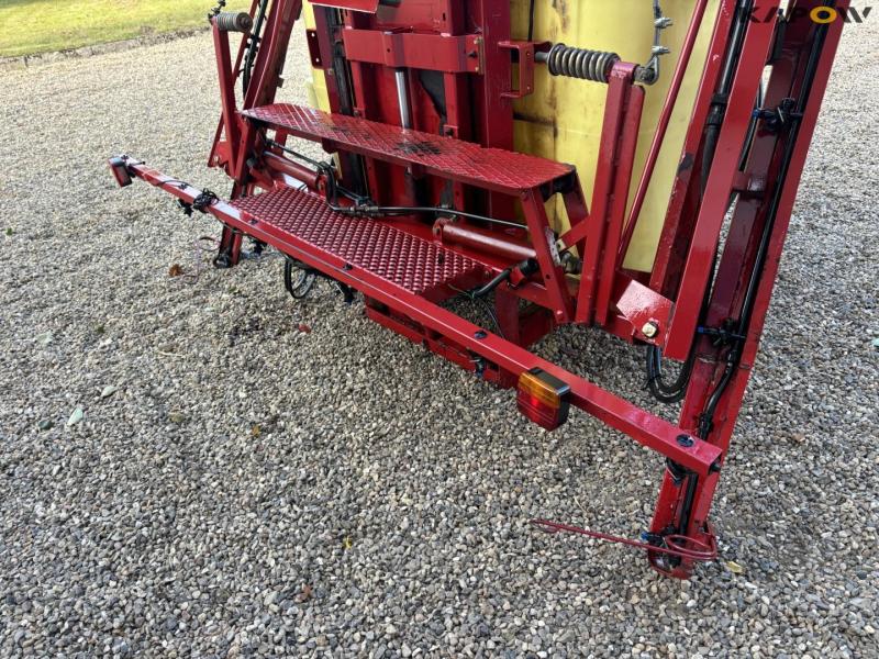 Hardi field sprayer 26