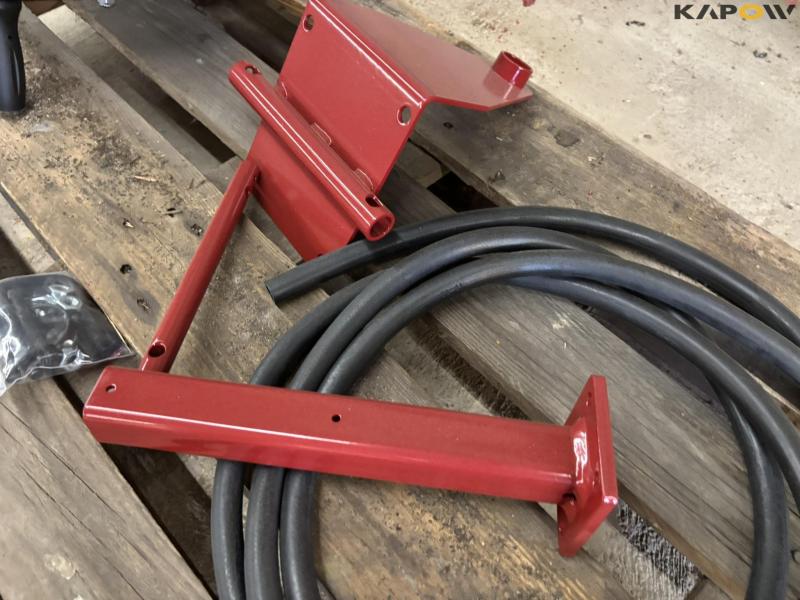 Hardi hose reel with mounting bracket - new 11