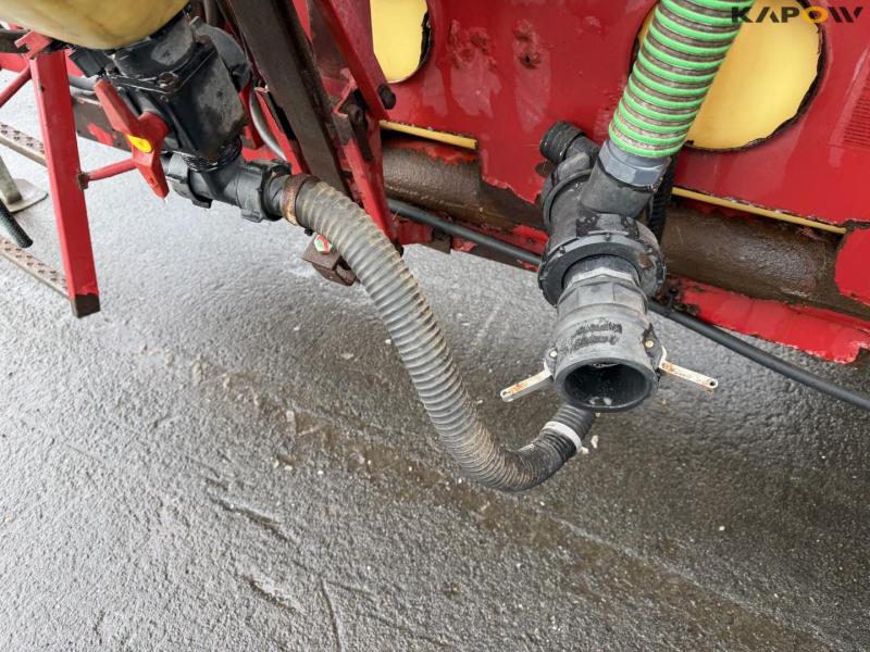 Hardi trailer sprayer 28