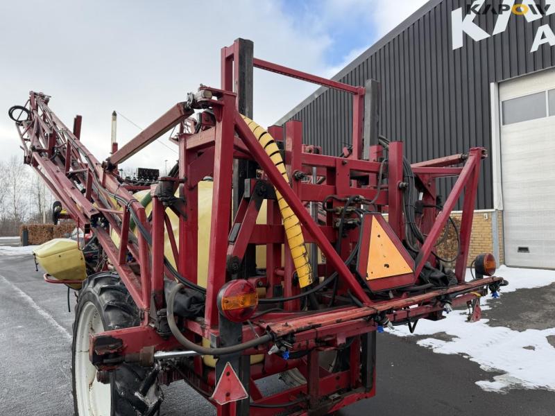 Hardi trailer sprayer 42