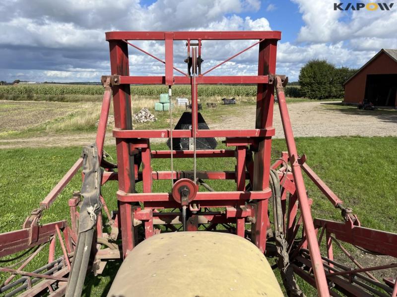 Hardi TZY2400 trailer sprayer with 20 meter boom 19