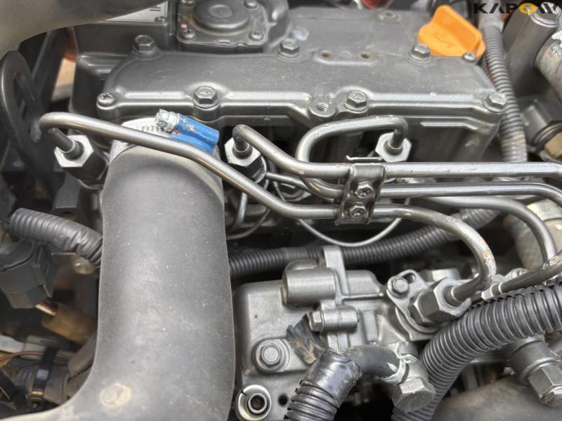 Hitachi Zaxis 10U-2 YSR mini excavator with buckets 32