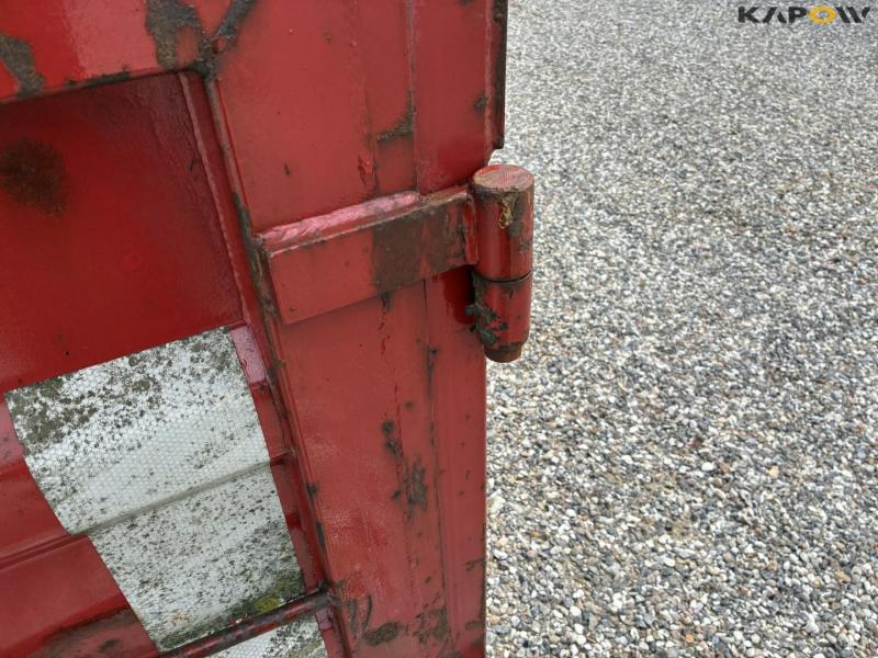 HCF Container for hook and wire 23