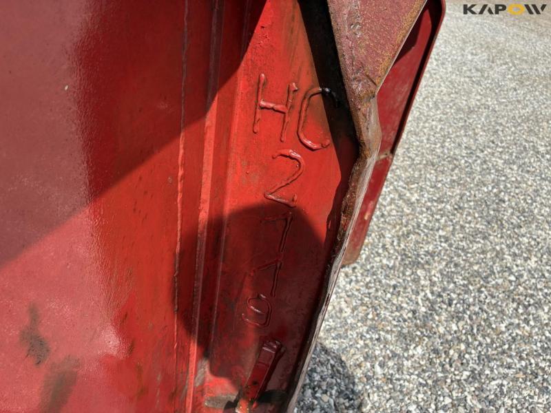 HCF Container for hook and wire 31