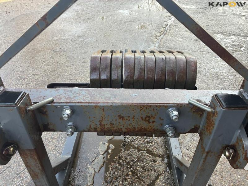 HE-VA front frame with Agco weight discs 10