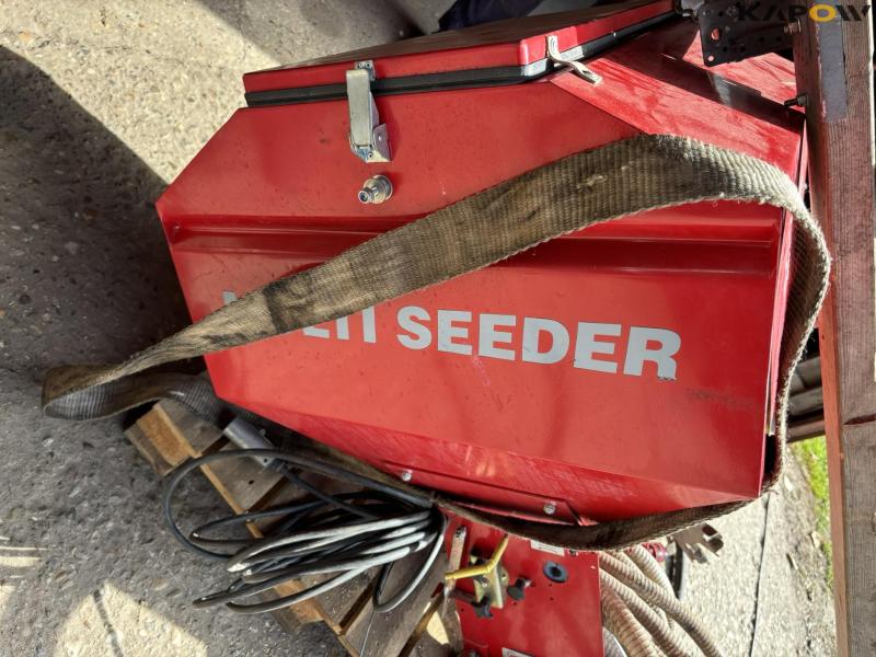 HE-VA Multi-Seeder seed drill 17