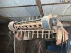 Herborg beet cleaner with elevator 29