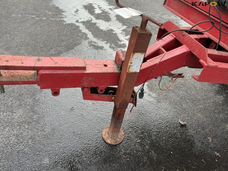 Herborg wagon with tarpaulin 11