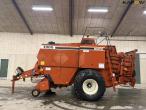 Hesston 4900 big baler 7