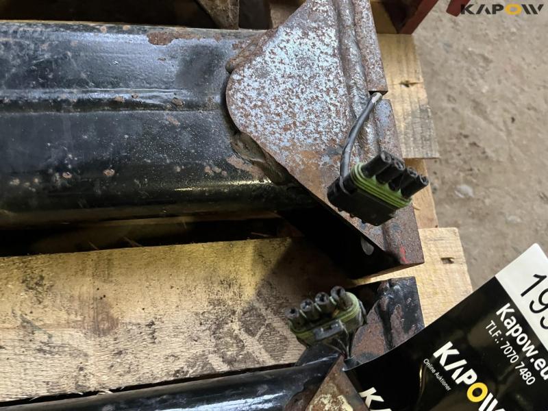 Hesston grooming rods and needle 11