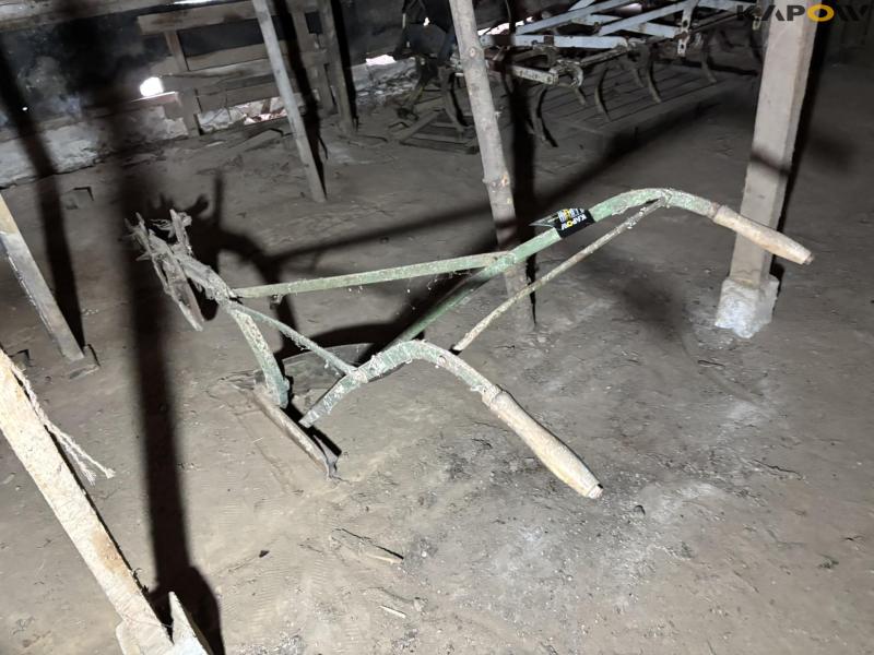 Horse plow 5