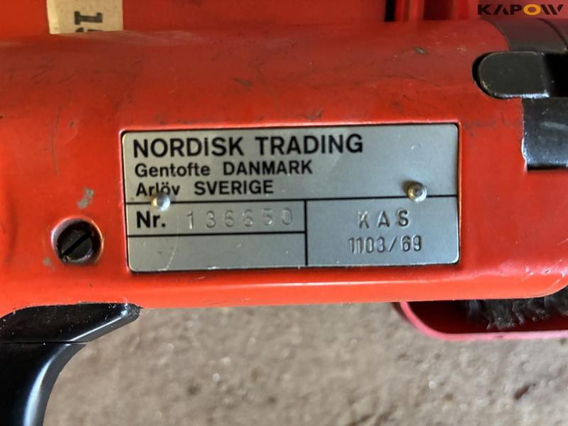Hilti DX350 nail gun 11