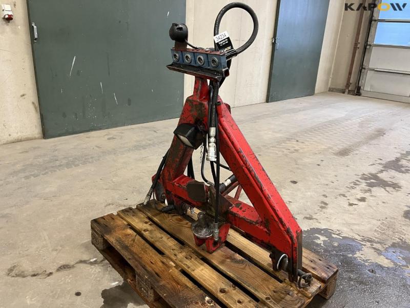 Hitch with three-point suspension 1