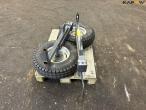 Wheels with hub and support legs 6