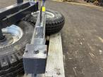 Wheels with hub and support legs 23
